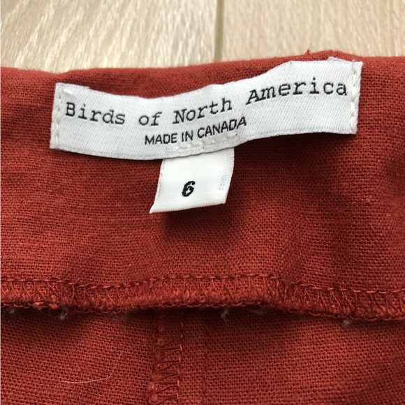 Birds of North America Linen Blend Romper in Burnt Orange Size 6 - Picture 3 of 12